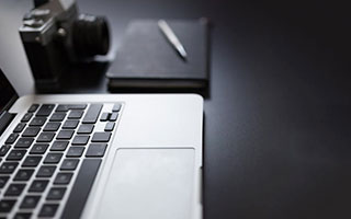 34岁萨拉赫独造两球仍难掩一个事实：利物浦的争四全靠这条老腿